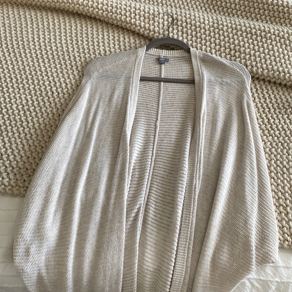 Aerie light weight cardigan